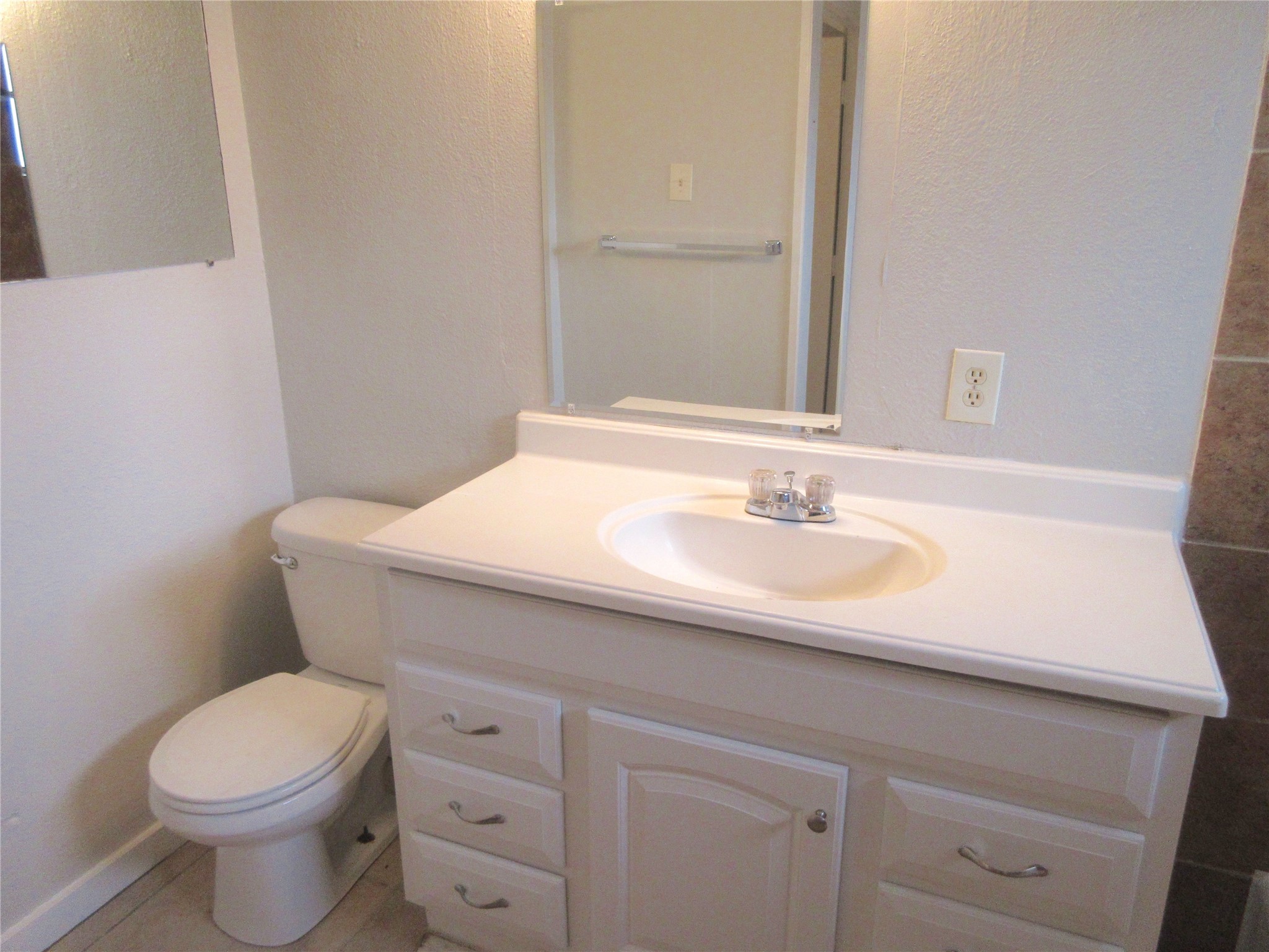 1230 Shadowdale Drive 6 Property Photo 15