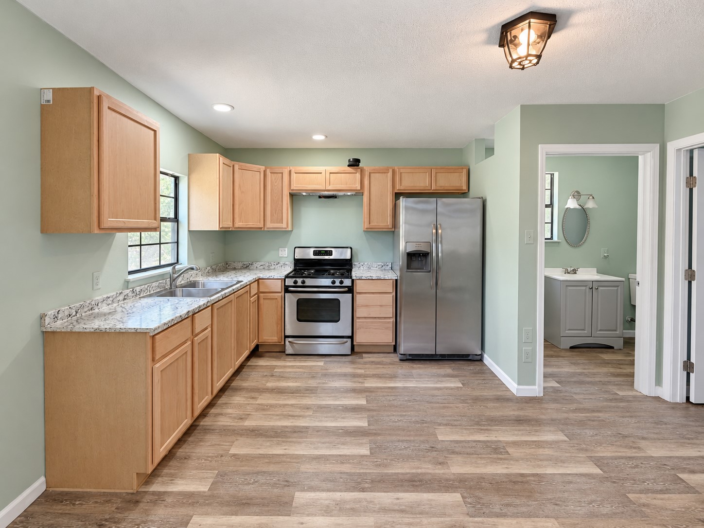 191 Regency Drive Property Photo 3