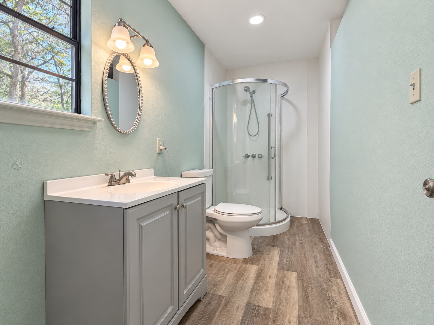 191 Regency Drive Property Photo 5