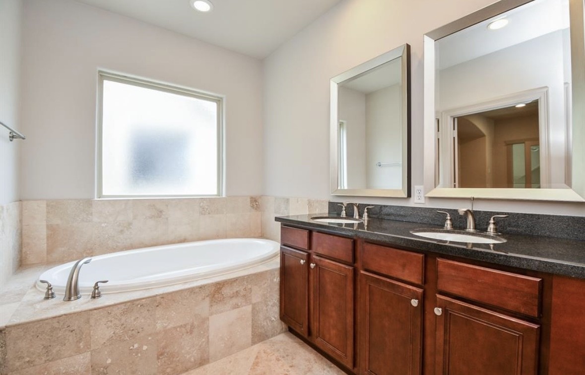 2908 Leeland Street Property Photo 22