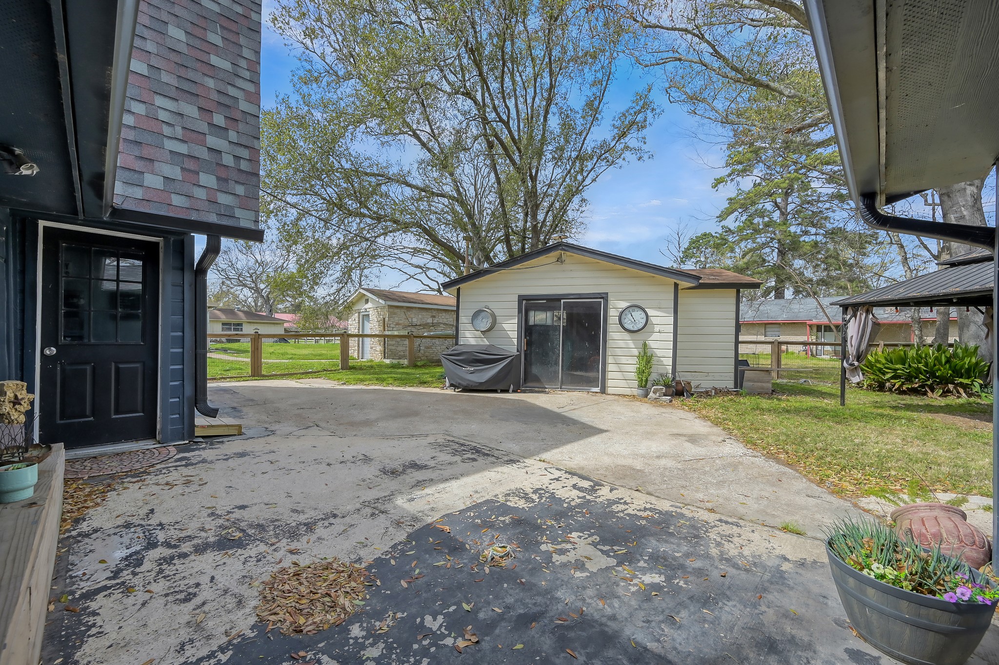 281 N Shady Oaks Drive Property Photo 32