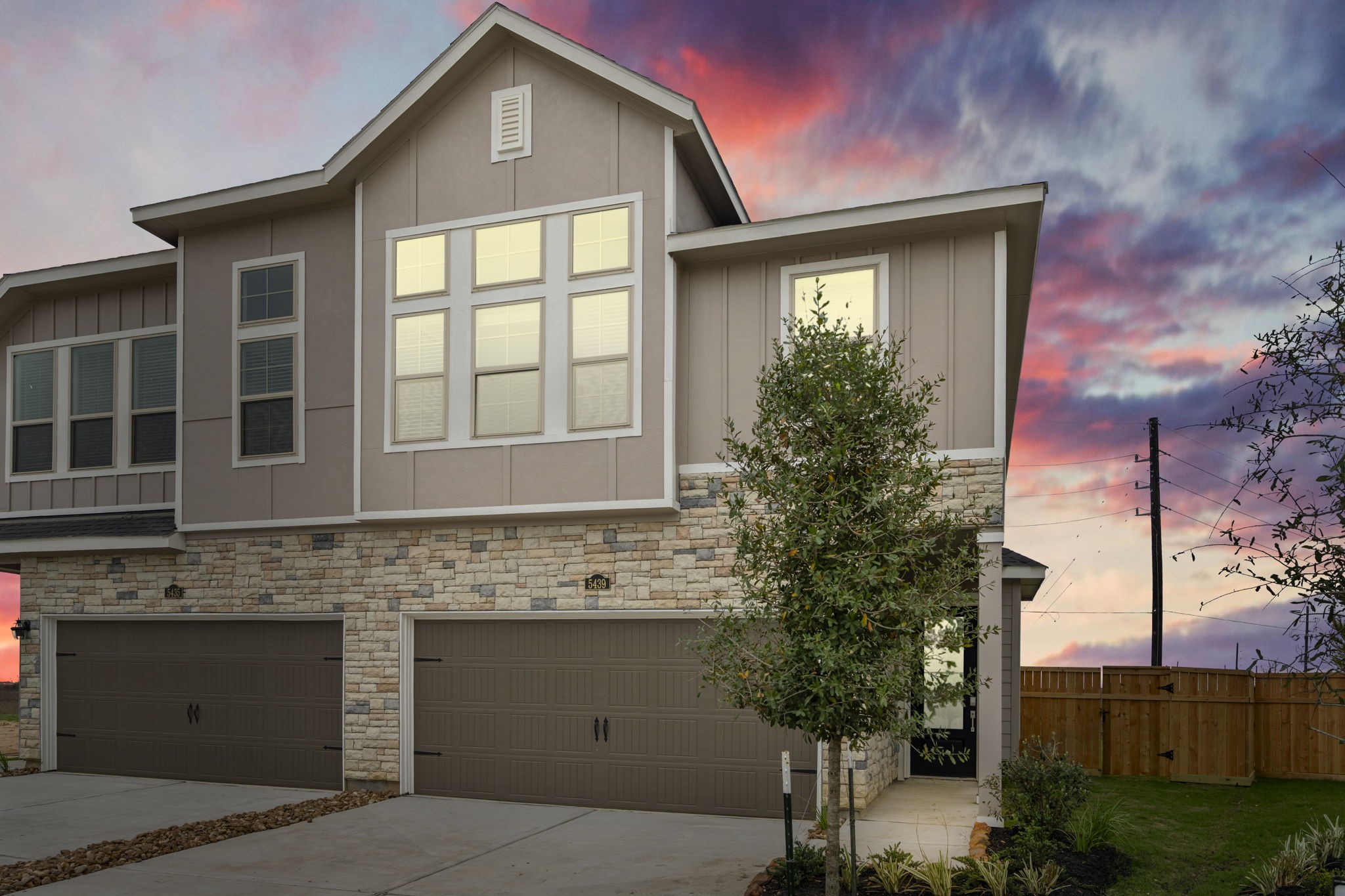 5439 Holly Haven Court Property Photo 1
