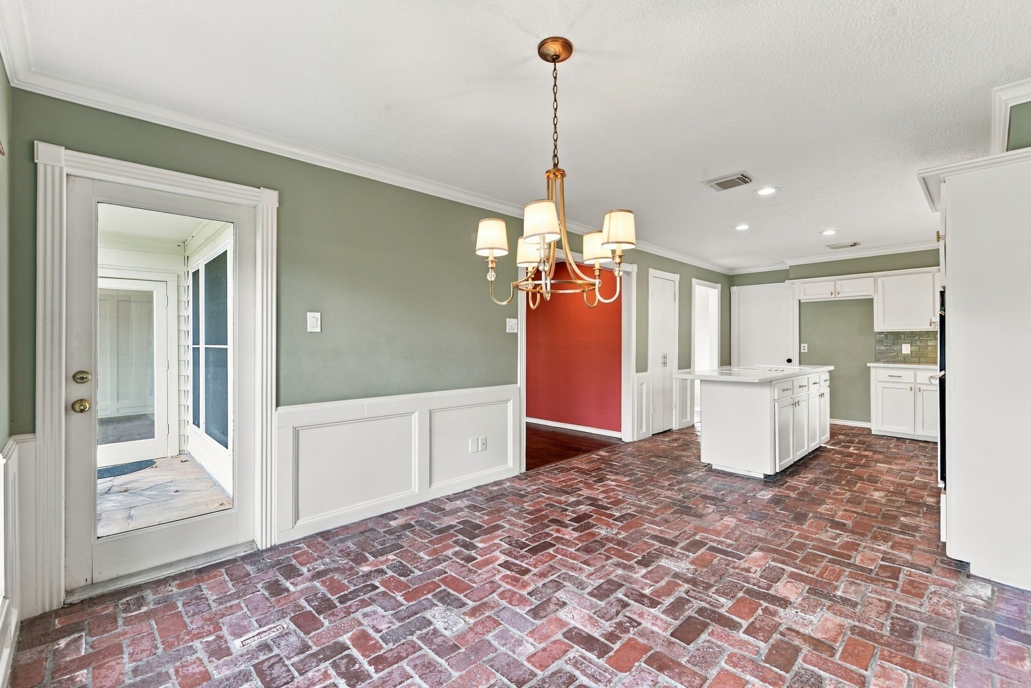 8214 Magnolia Glen Drive Property Photo 15