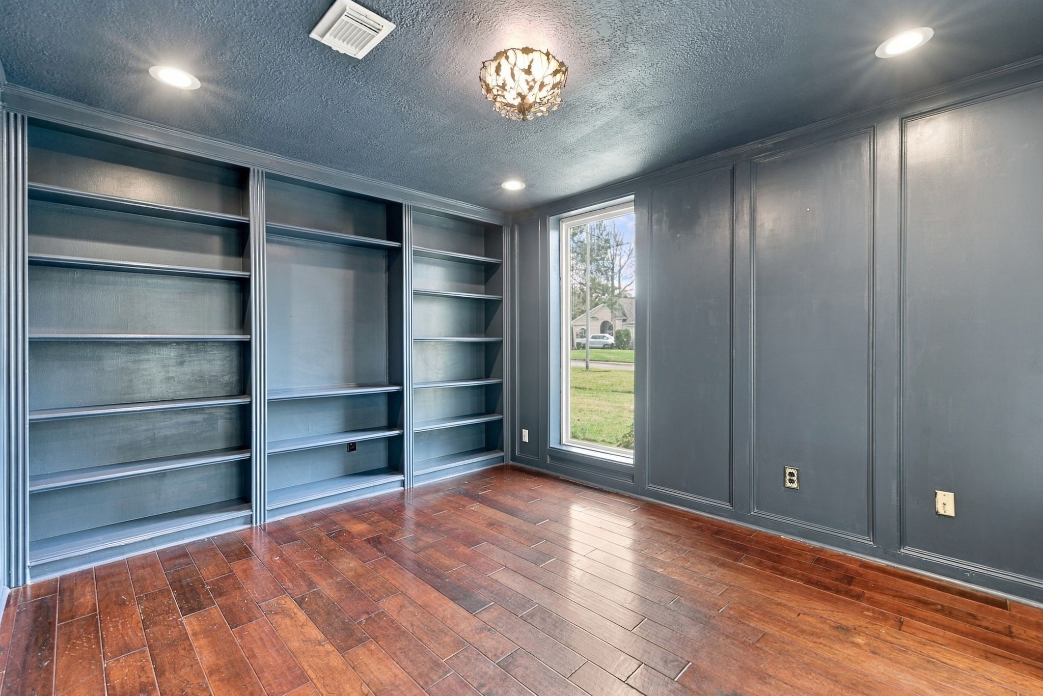 8214 Magnolia Glen Drive Property Photo 26