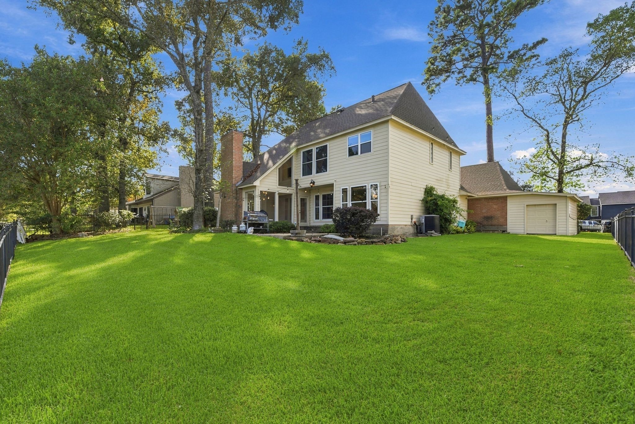 8214 Magnolia Glen Drive Property Photo 45