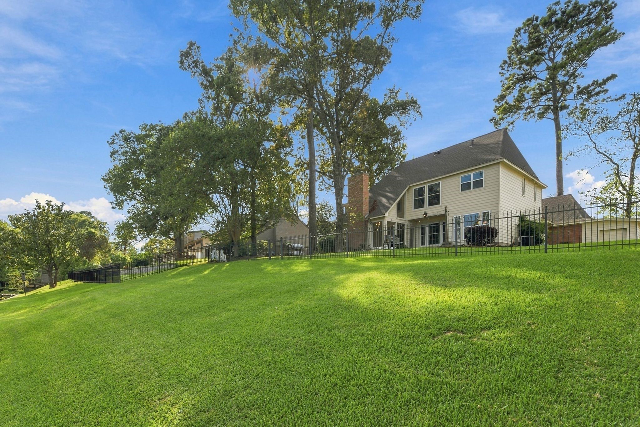 8214 Magnolia Glen Drive Property Photo 48