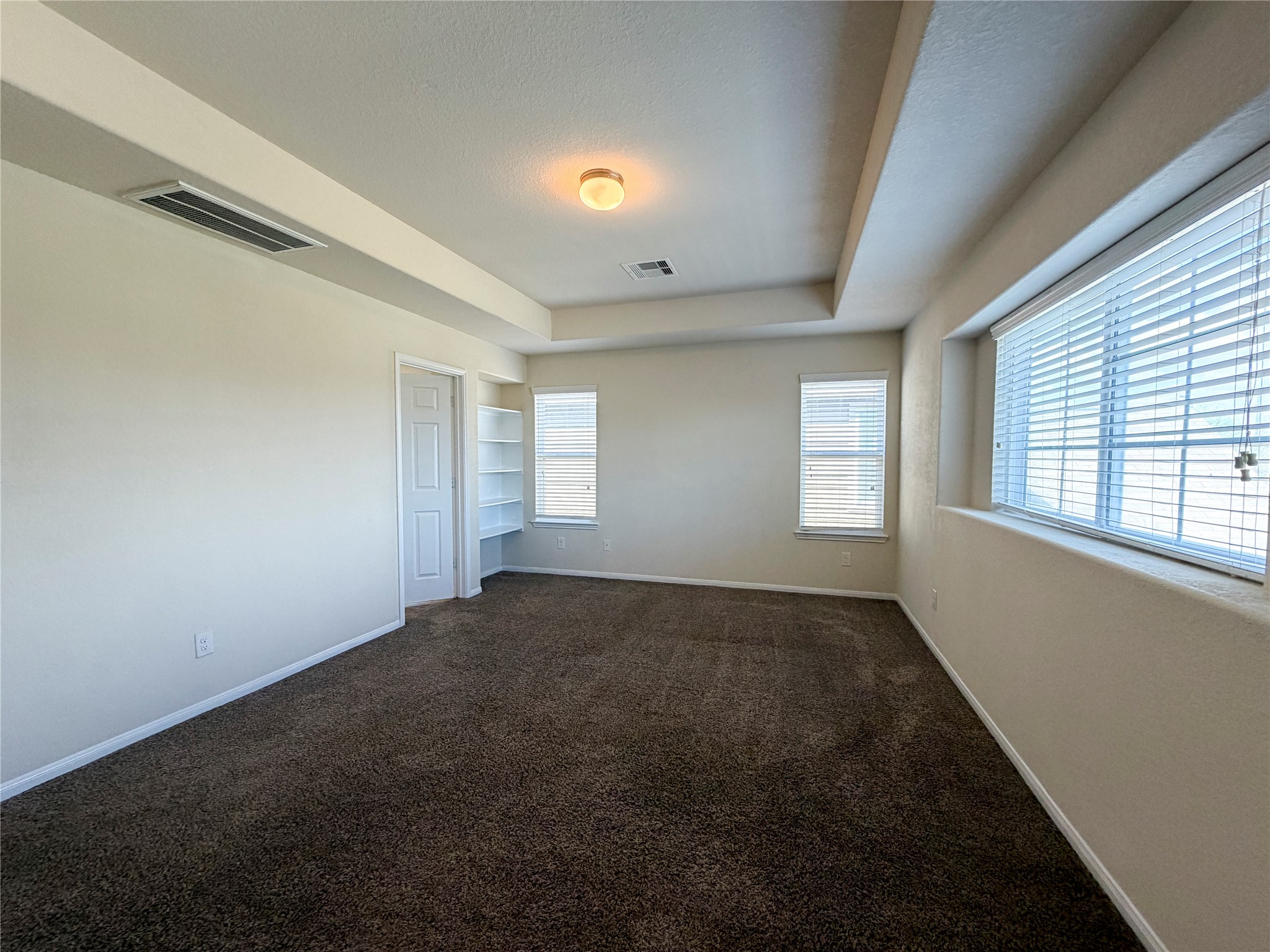 8223 Quiet Prairie Trail Property Photo 17