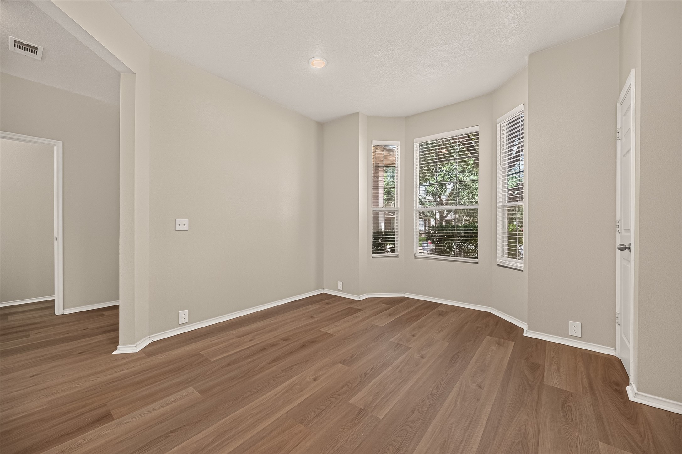 18915 S Lyford Drive Property Photo 4
