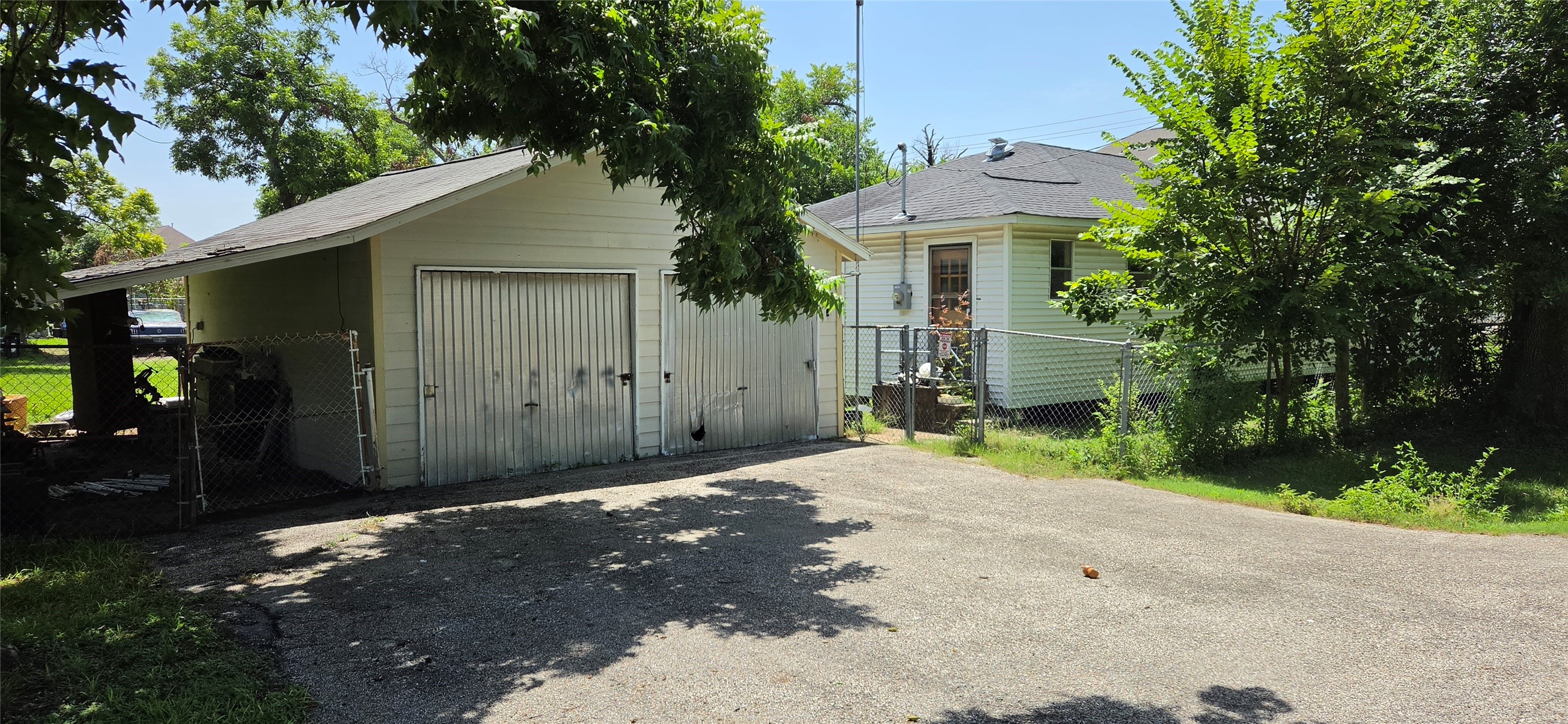 406 W Donovan Street Property Photo 6