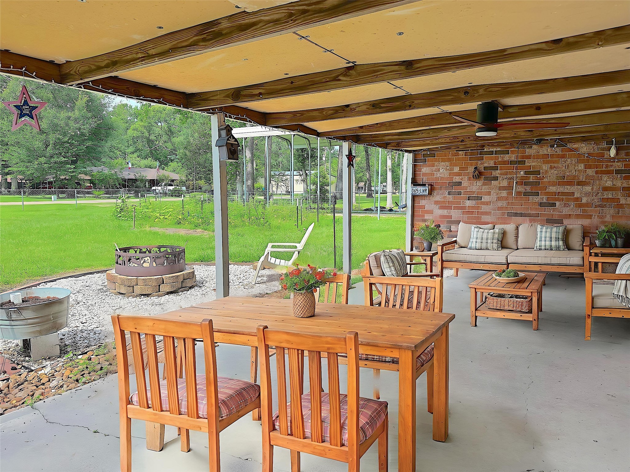 24338 Redbud Avenue Property Photo 16