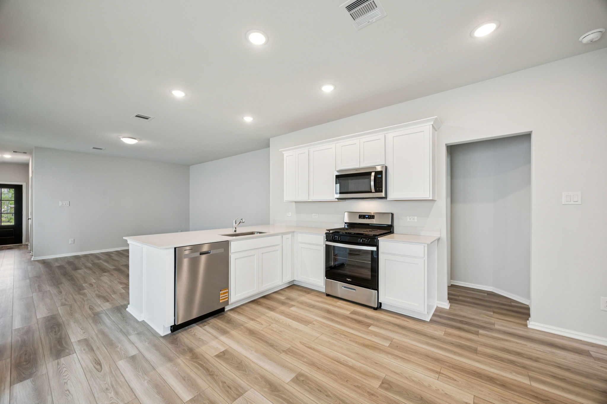 1122 Novelle Bend Drive Property Photo 6