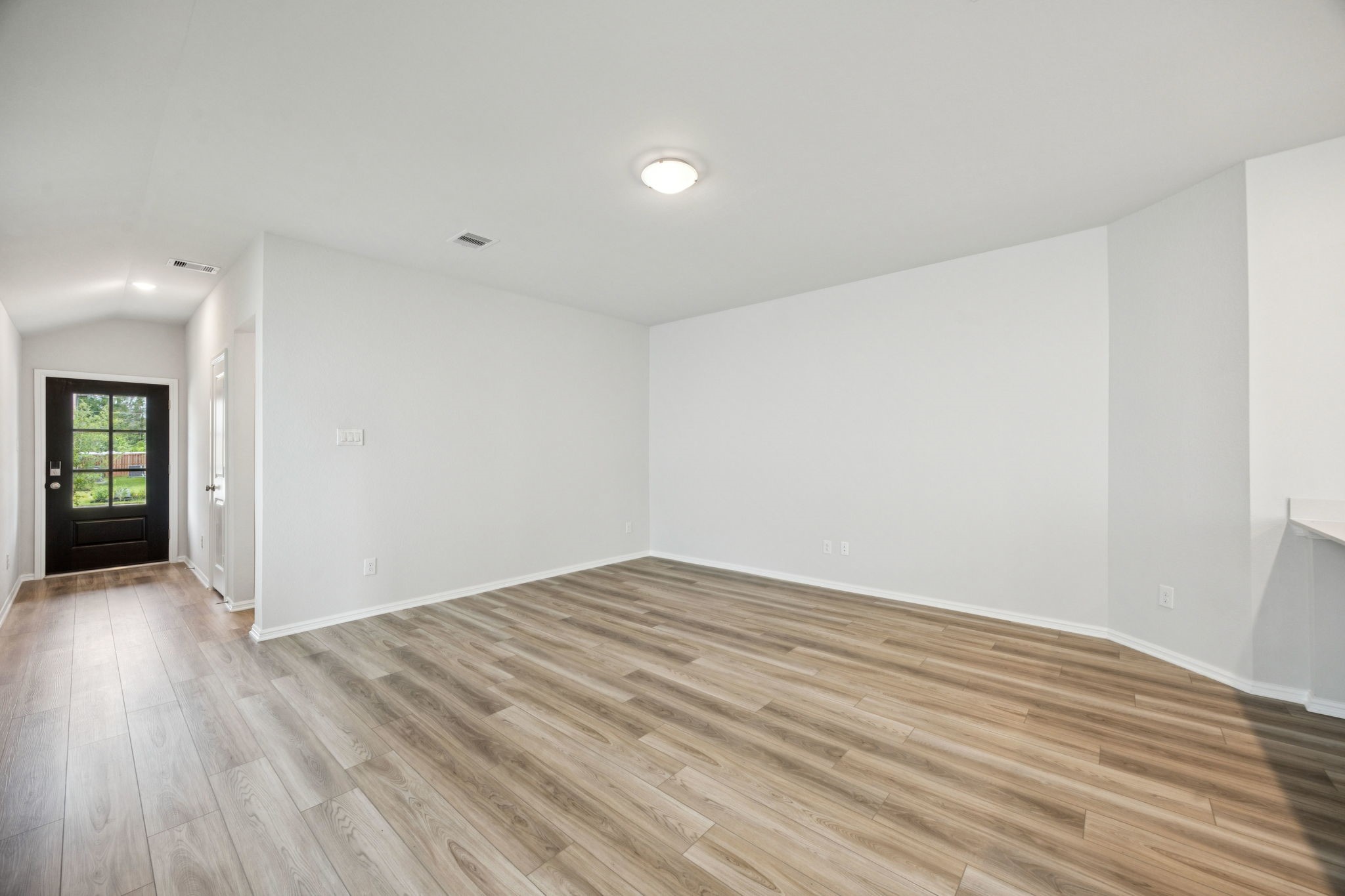 1122 Novelle Bend Drive Property Photo 8