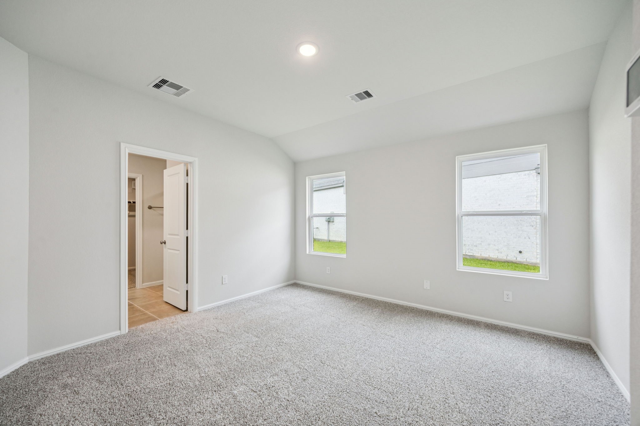 1122 Novelle Bend Drive Property Photo 9