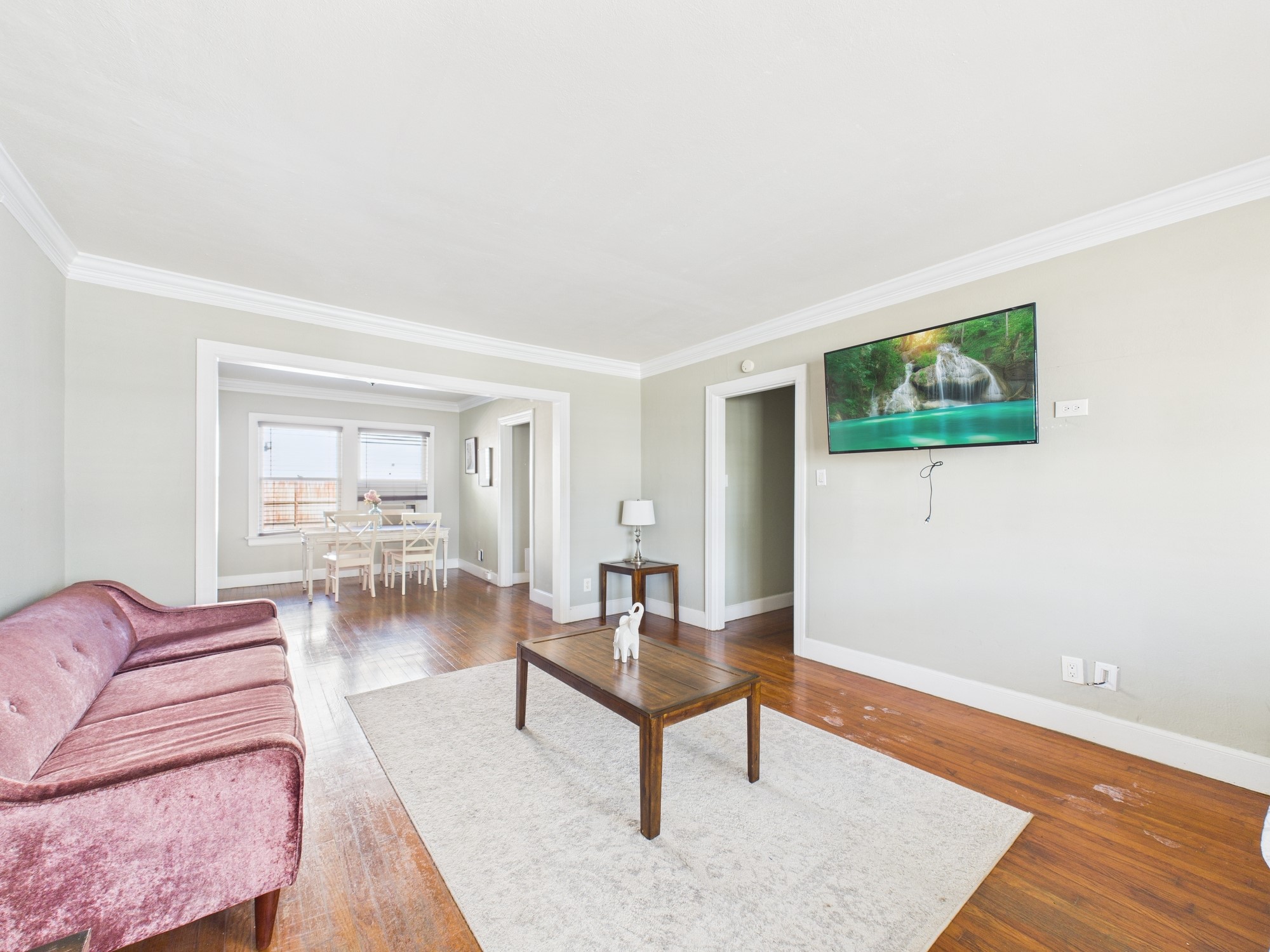 1920 Richmond Avenue 8 Property Photo 4
