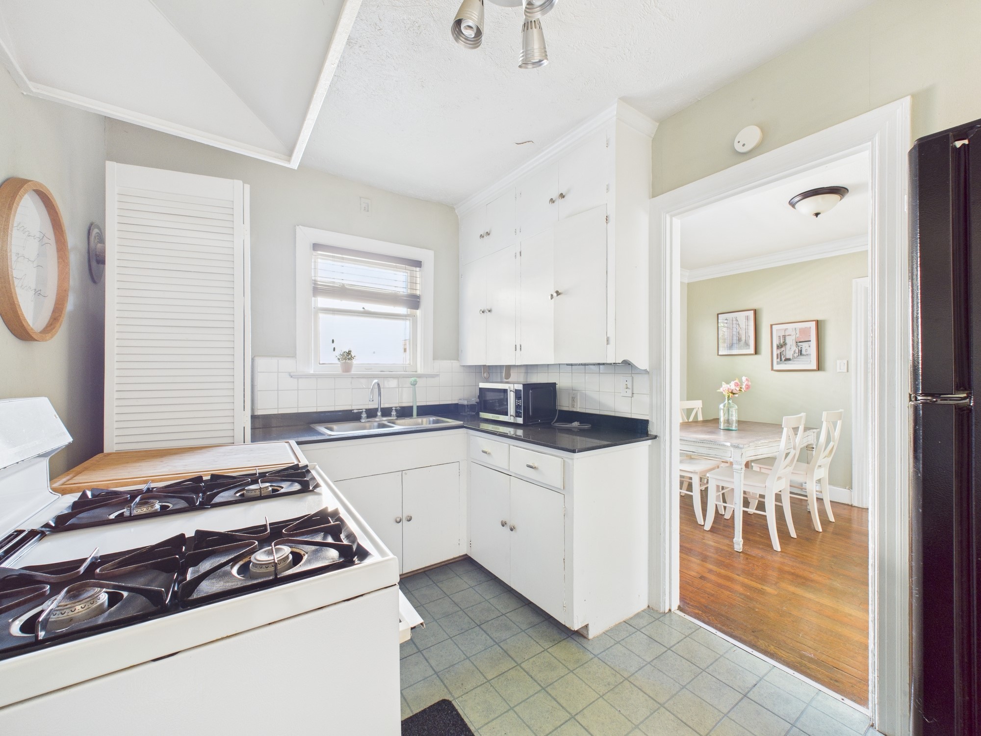 1920 Richmond Avenue 8 Property Photo 6