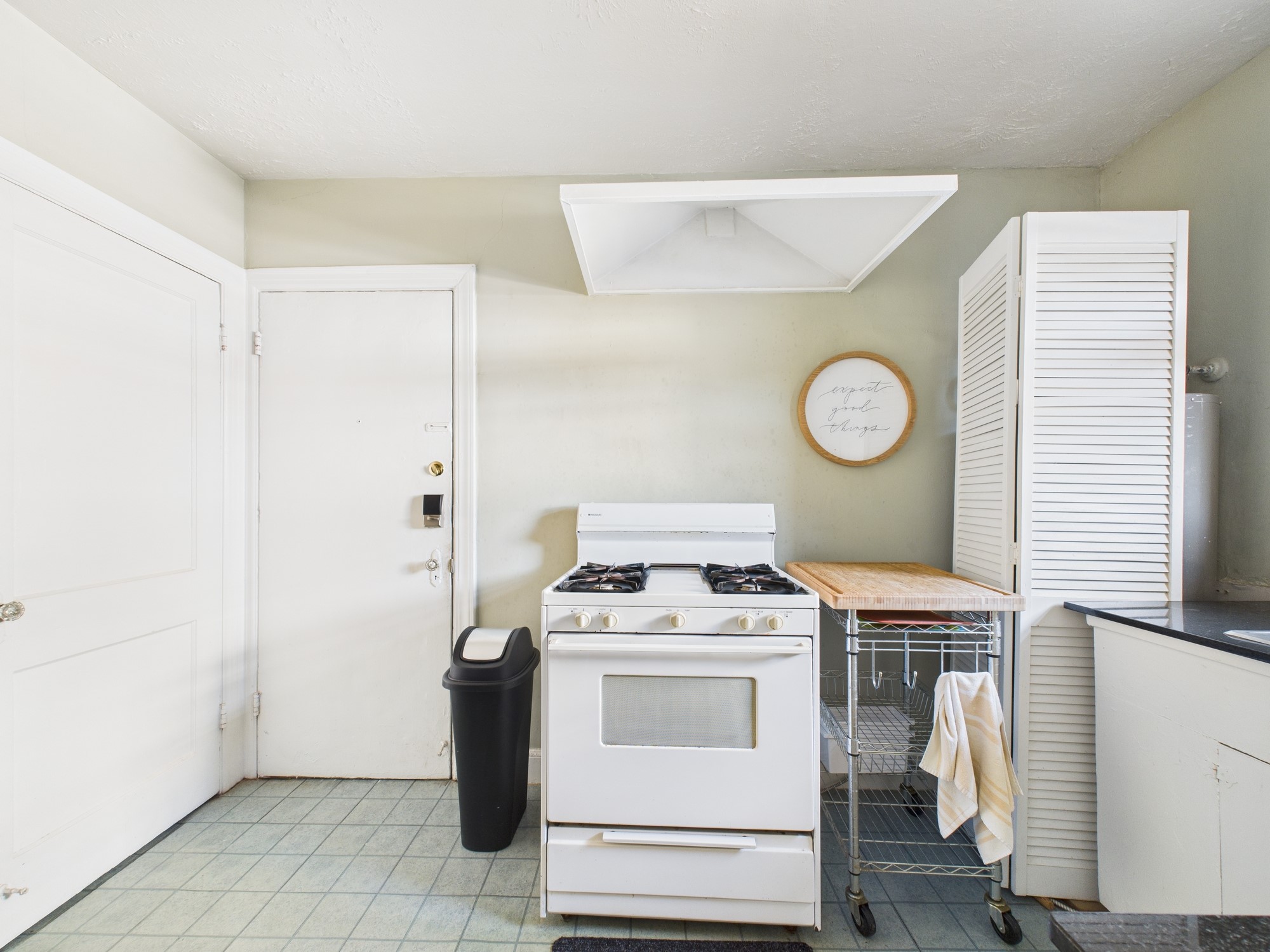 1920 Richmond Avenue 8 Property Photo 7