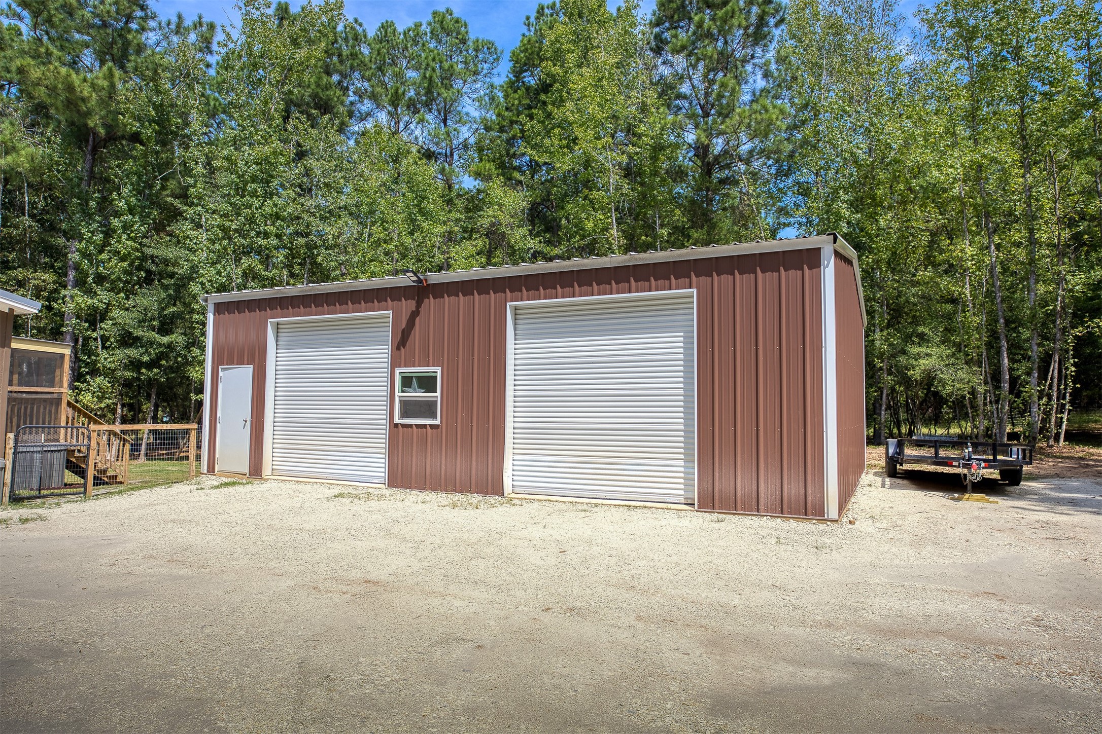 525 County Road 1170 Property Photo 15