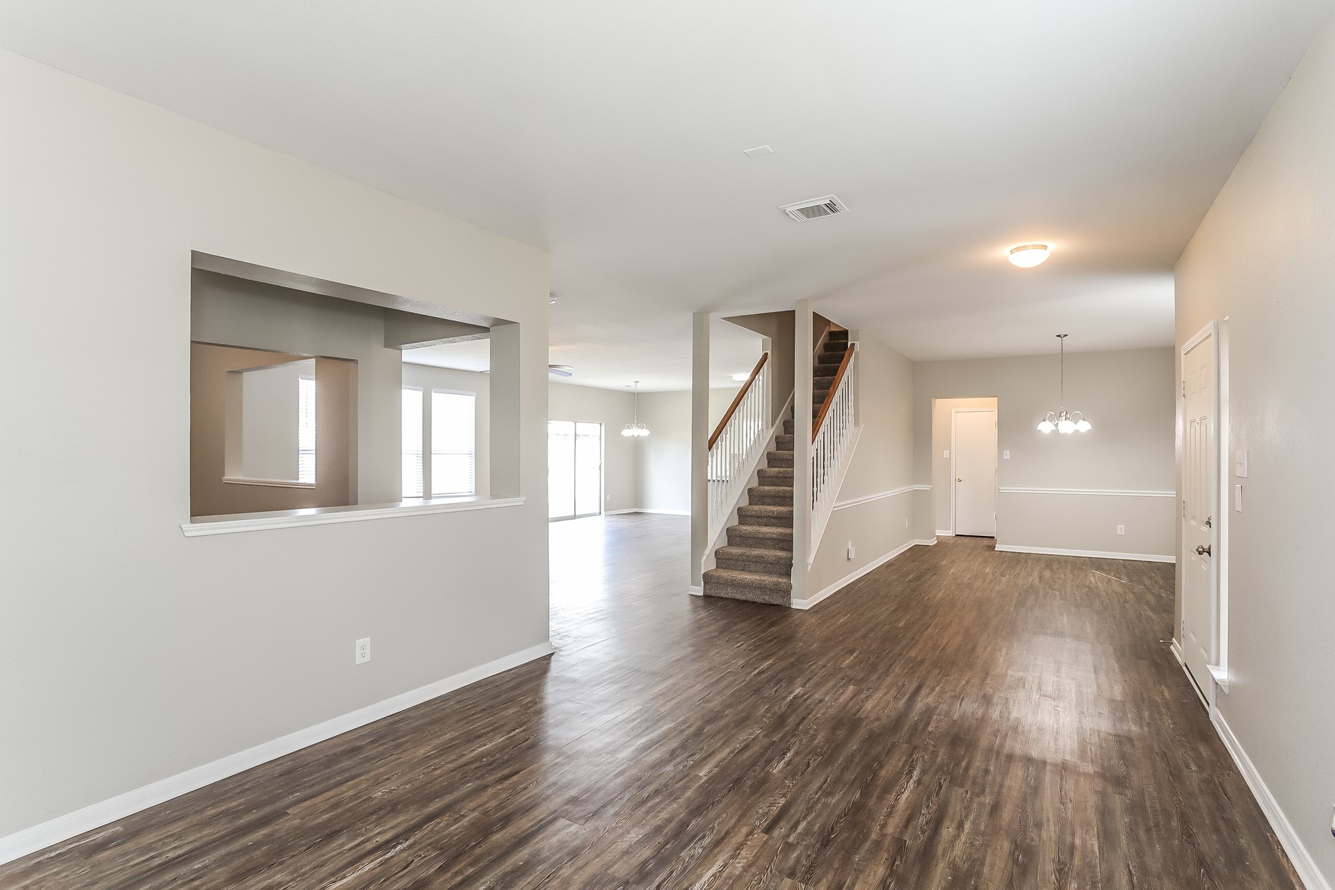 16318 Autumn Leigh Drive Property Photo 2