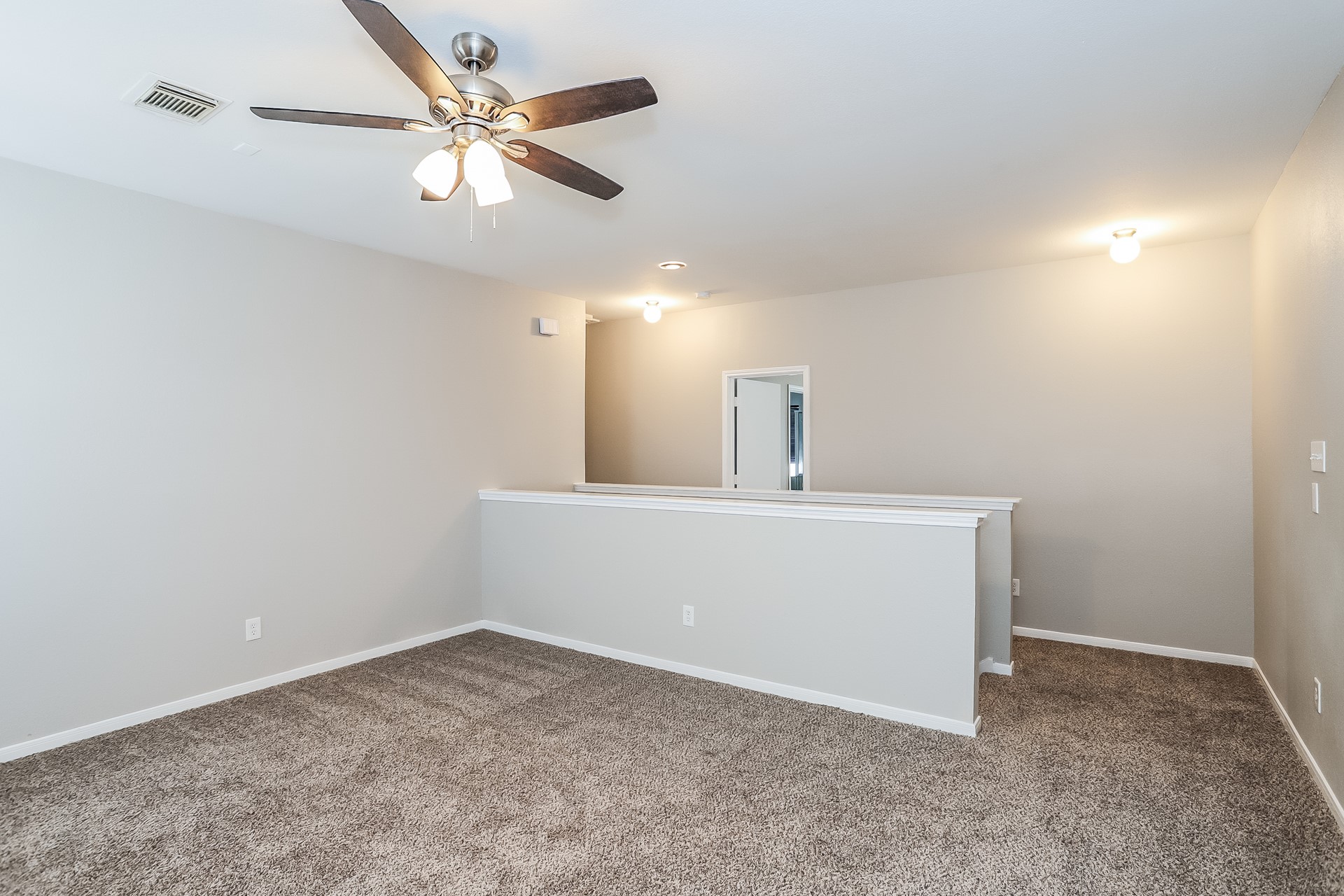 16318 Autumn Leigh Drive Property Photo 8