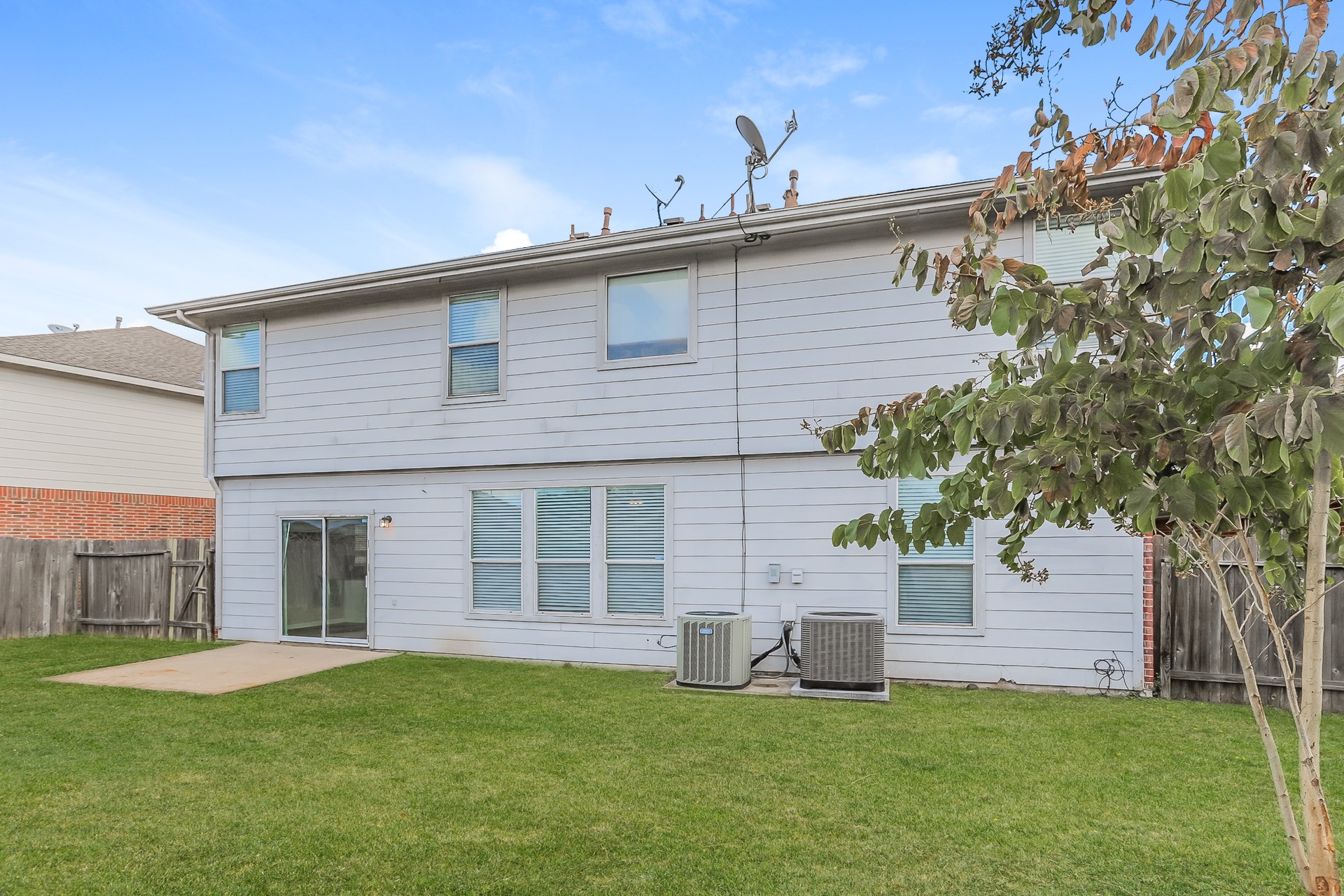16318 Autumn Leigh Drive Property Photo 15