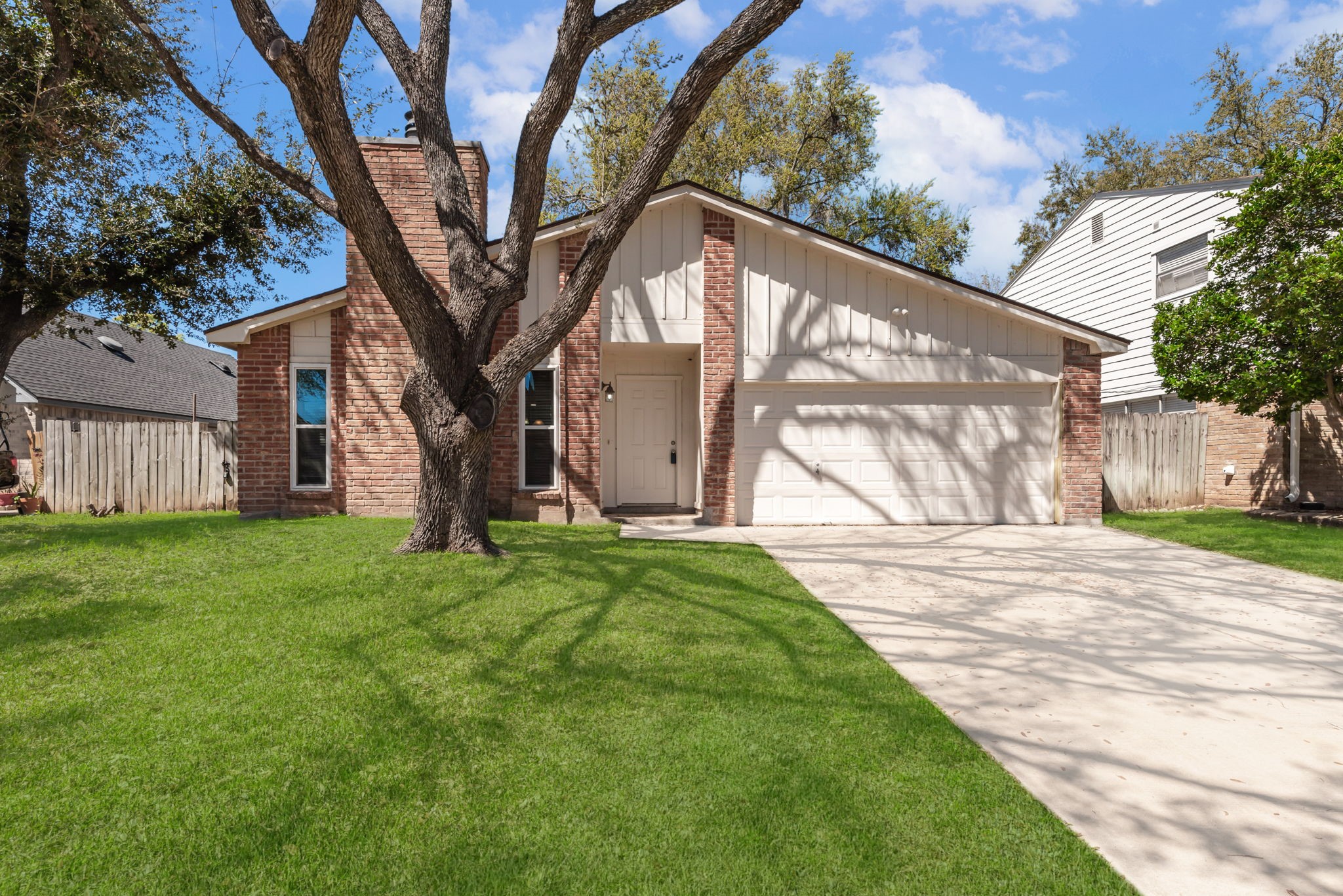 2623 The Highlands Drive Property Photo