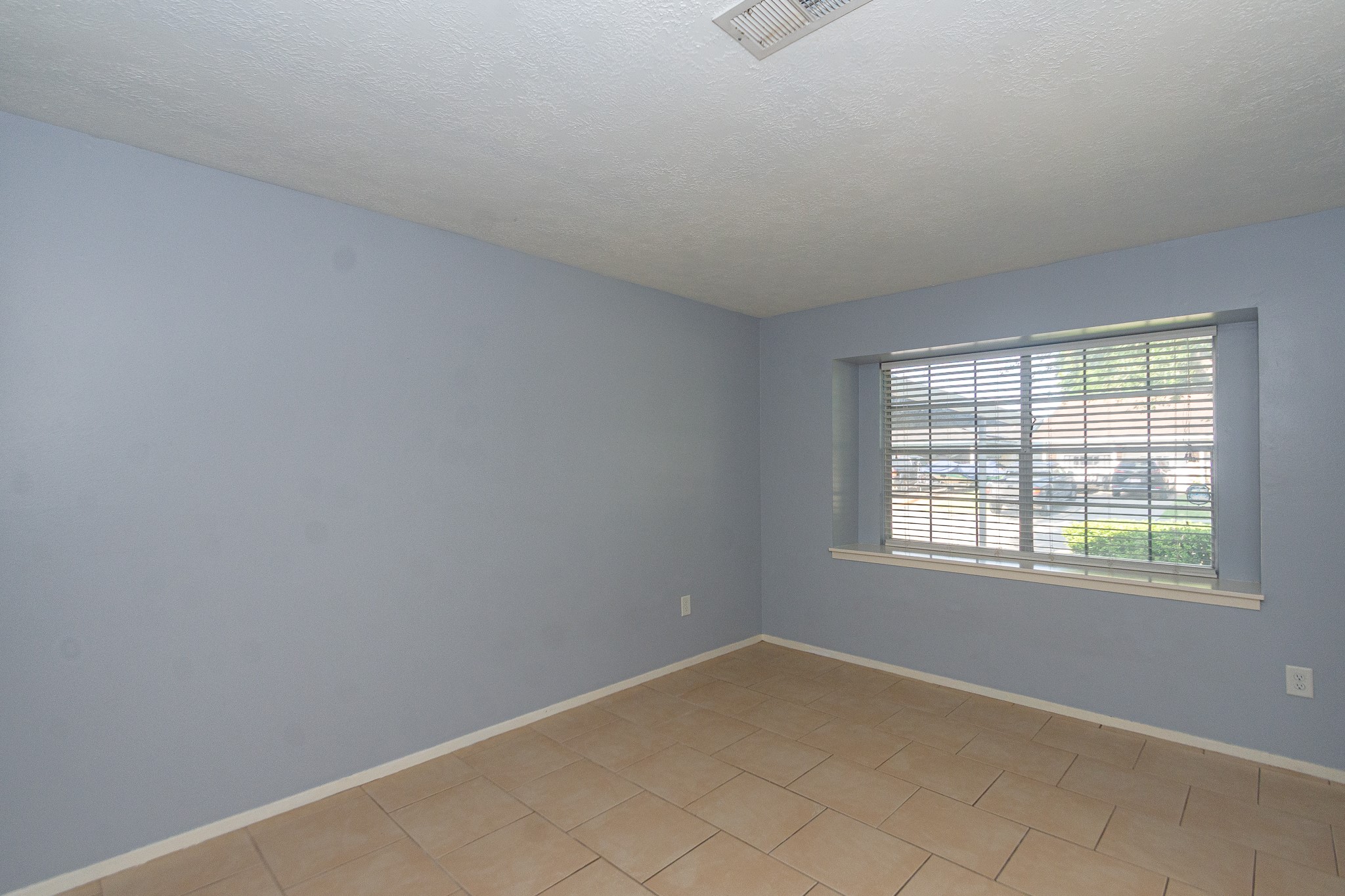 4210 Cork Lane Property Photo 6