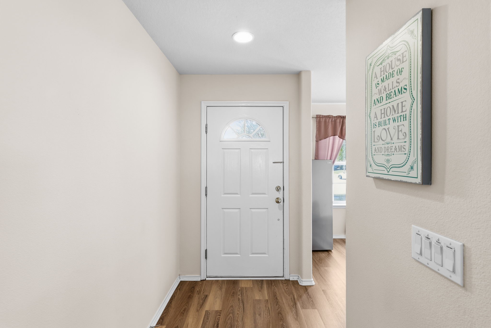 2712 Woodspring Acres Drive Property Photo 4