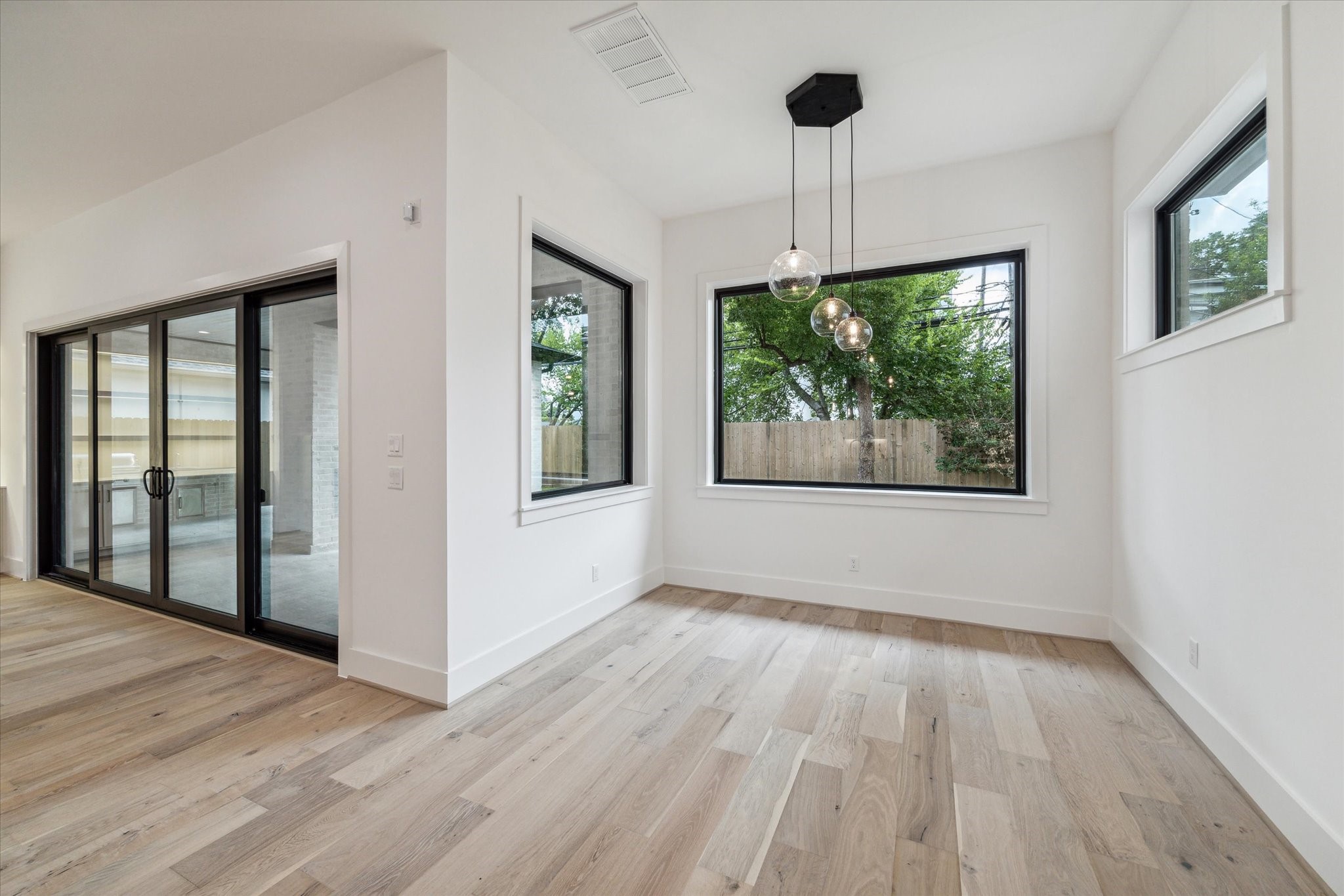 3114 Newcastle Drive Property Photo 14