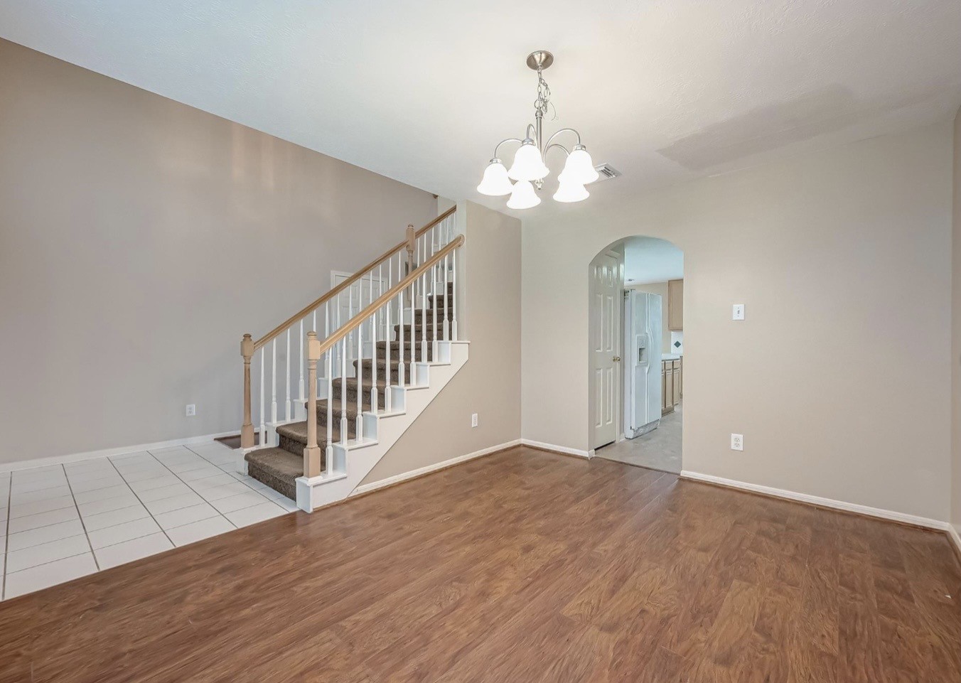 4914 Jaymar Drive Property Photo 4