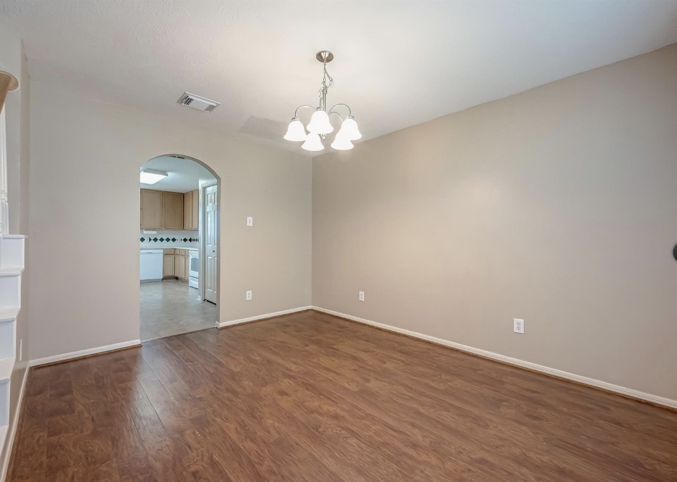 4914 Jaymar Drive Property Photo 5