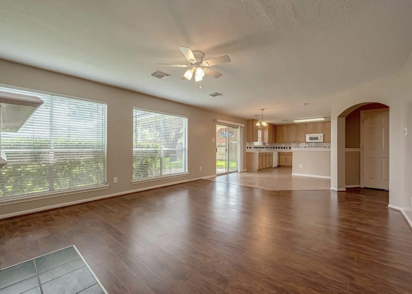4914 Jaymar Drive Property Photo 8