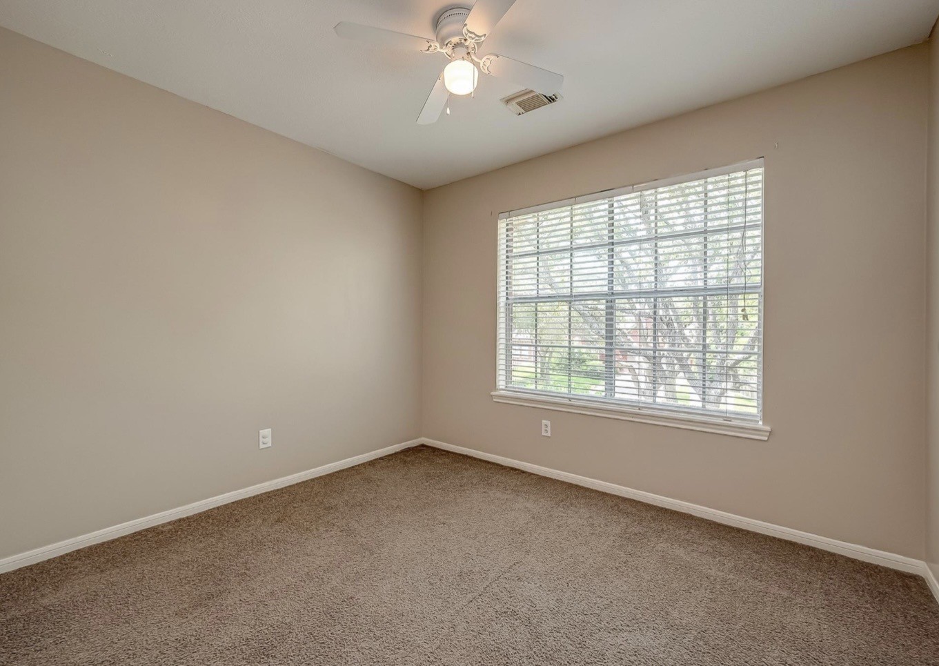 4914 Jaymar Drive Property Photo 21