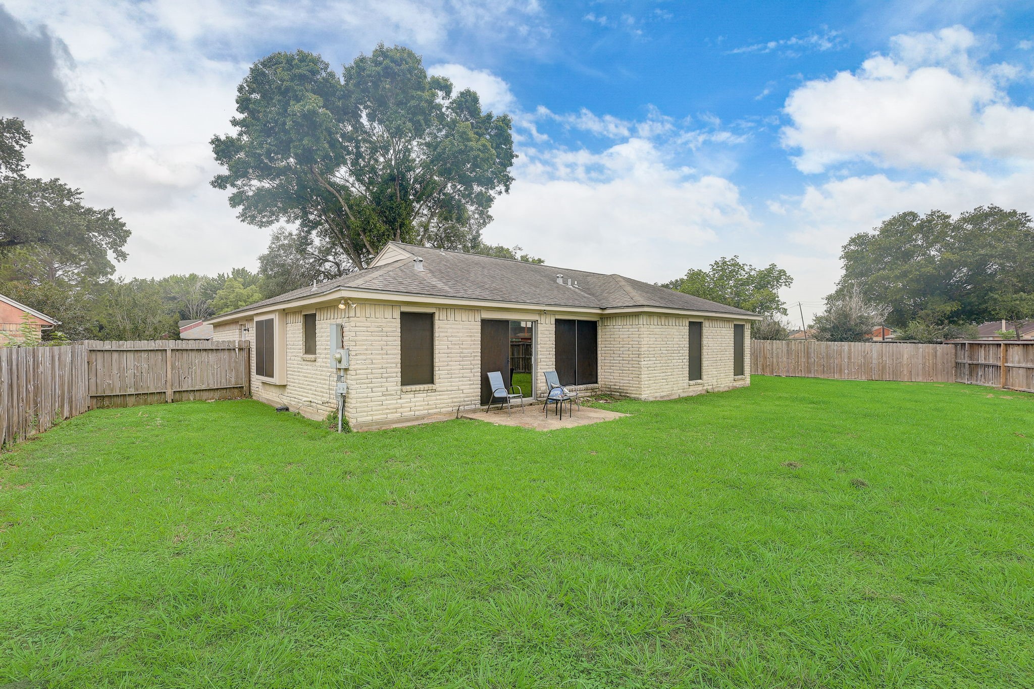 1102 Pecan Glen Drive Property Photo 23