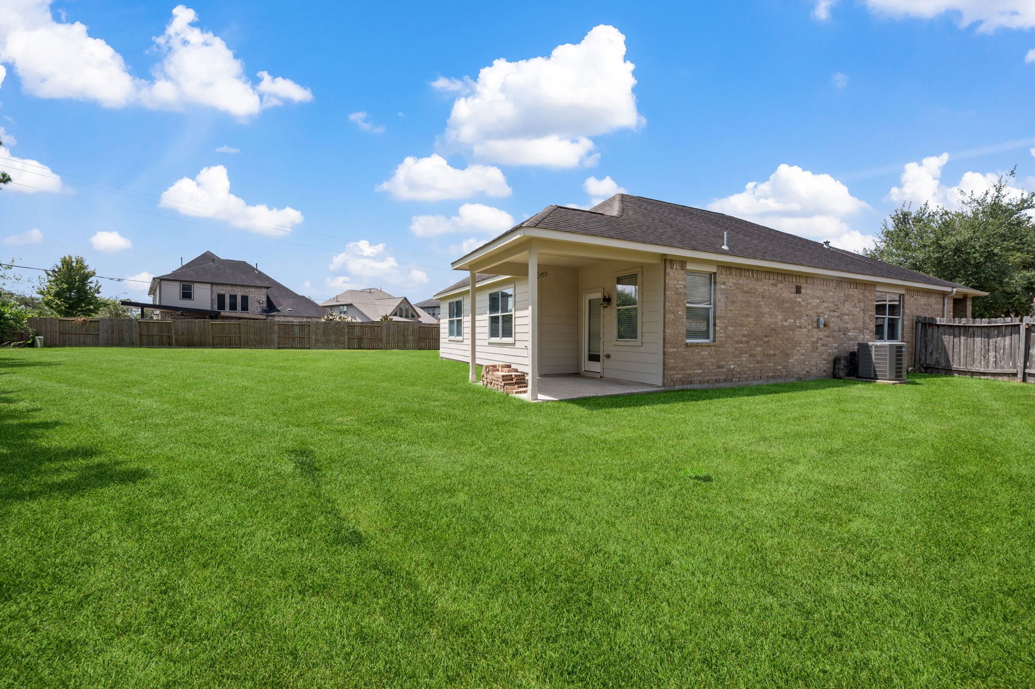 2909 Castleton Bay Lane Property Photo 6