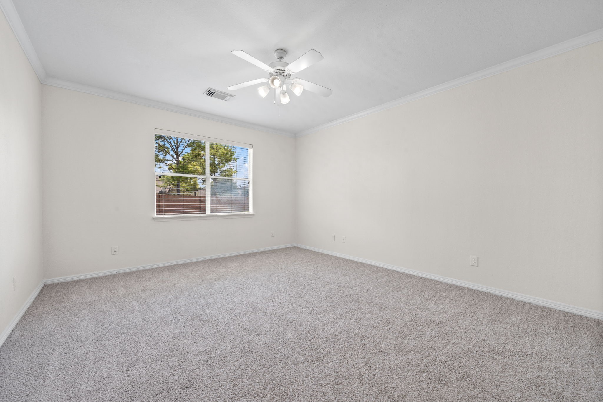 2909 Castleton Bay Lane Property Photo 18