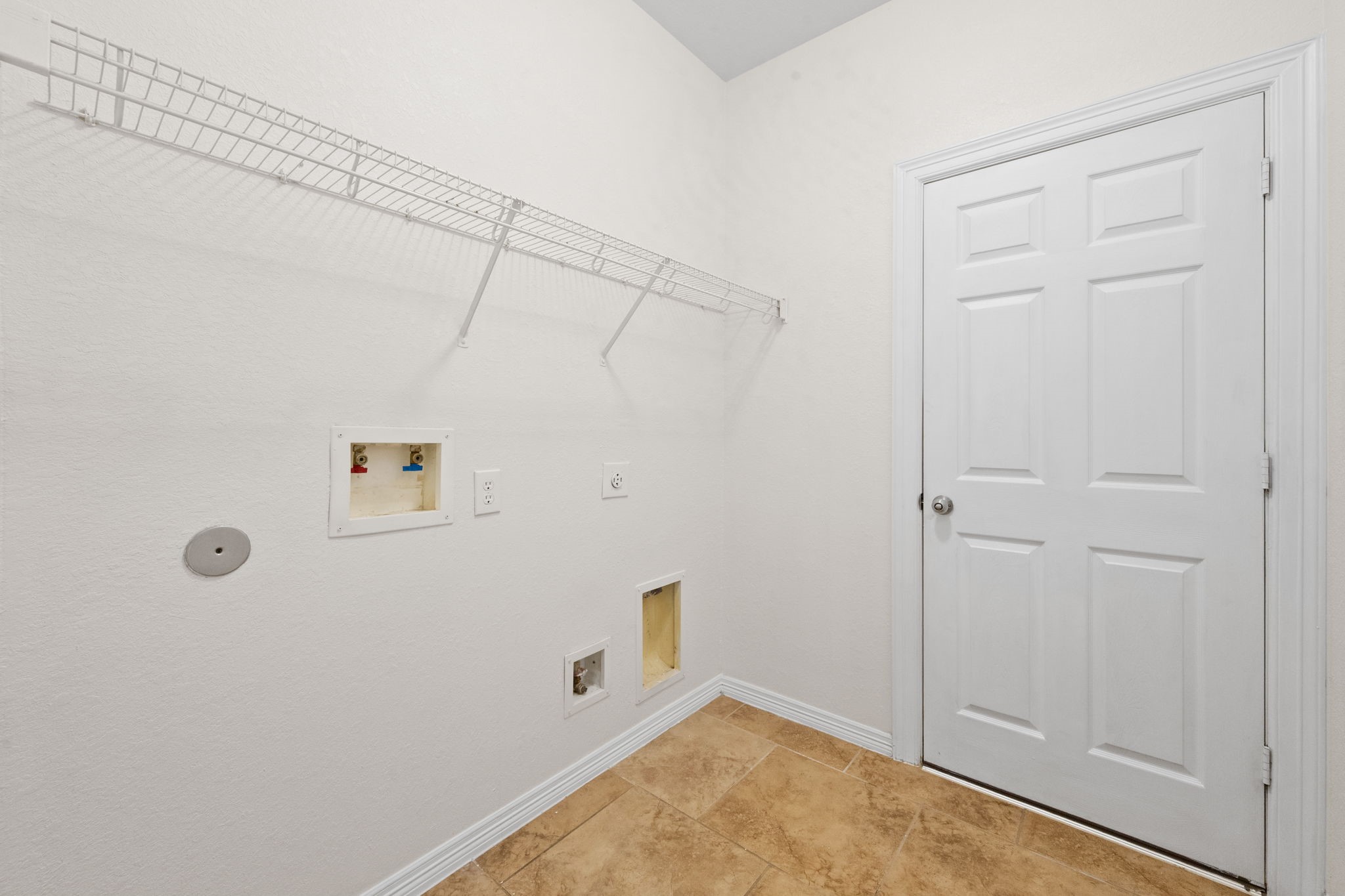 2909 Castleton Bay Lane Property Photo 27