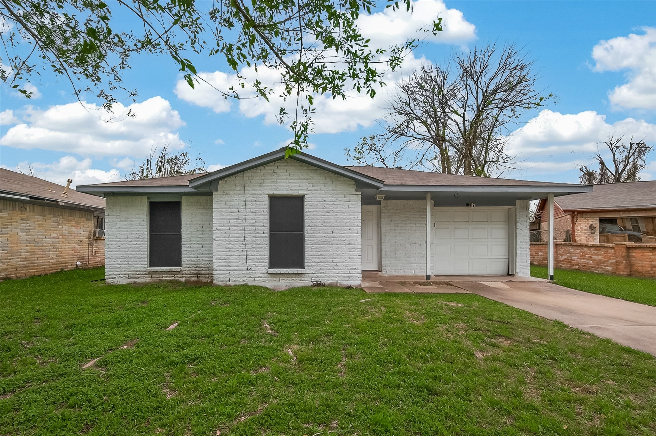 12811 Roandale Drive Property Photo 1