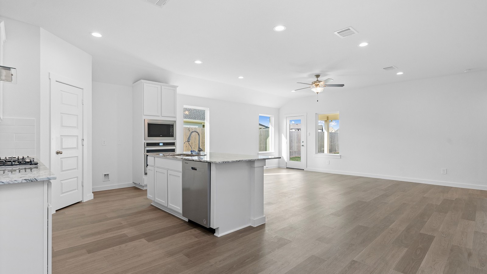 3136 Wickfield Pass Property Photo 12