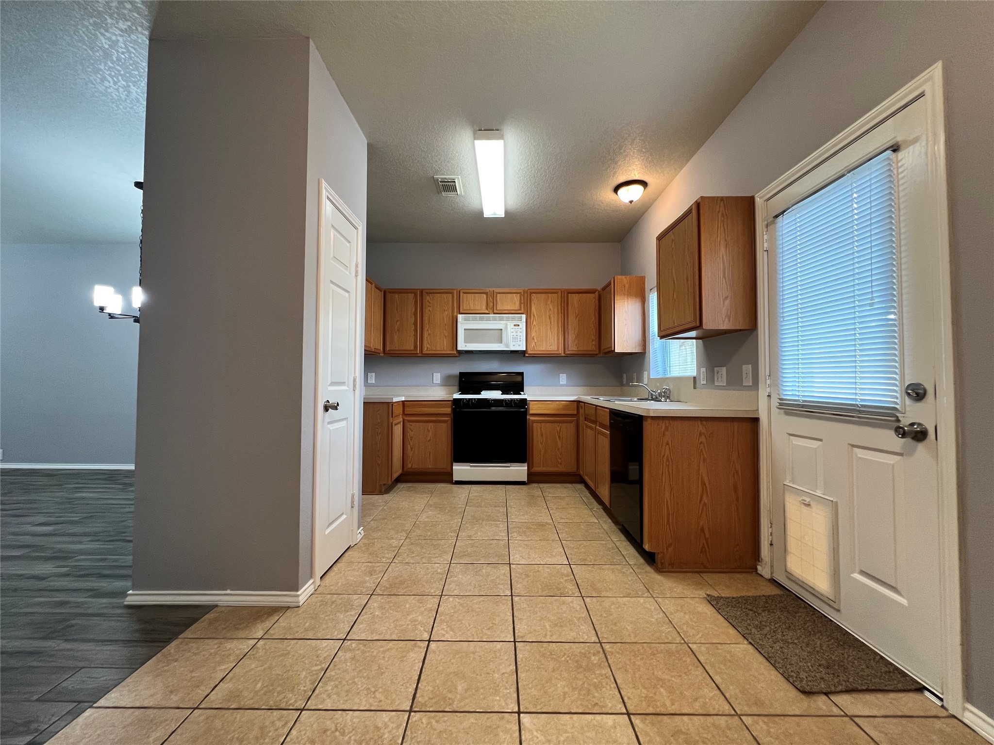 2103 Rustling Trees Way Property Photo 7