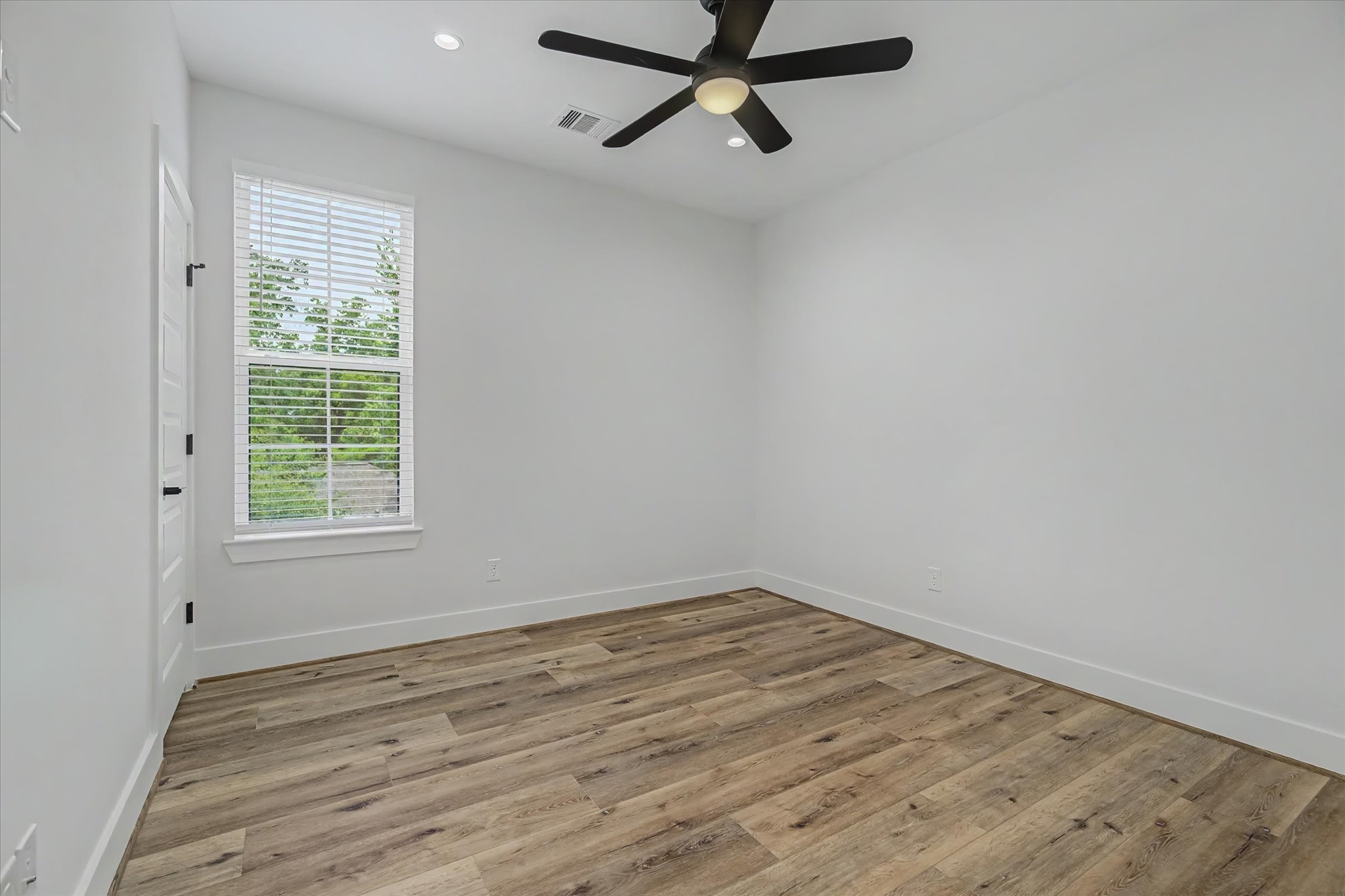 3806 Drefyus Property Photo 36