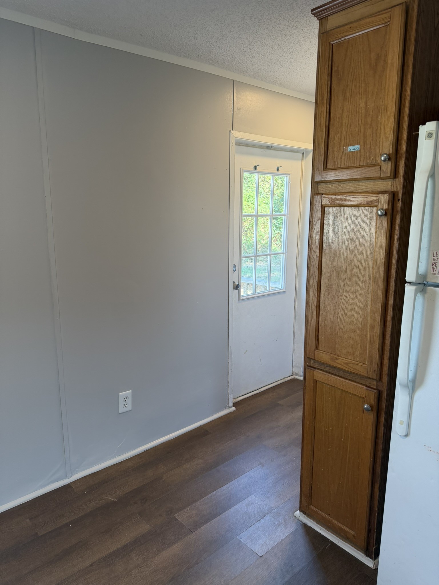 30841 Clyde Lane Property Photo 3