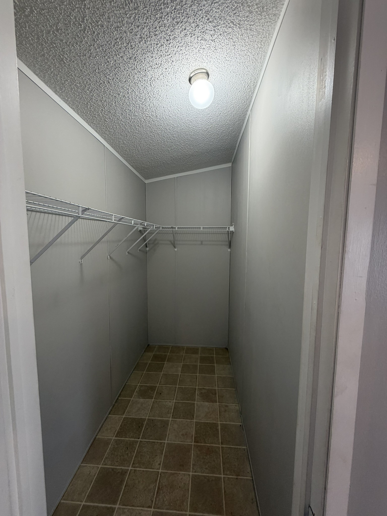 30841 Clyde Lane Property Photo 8