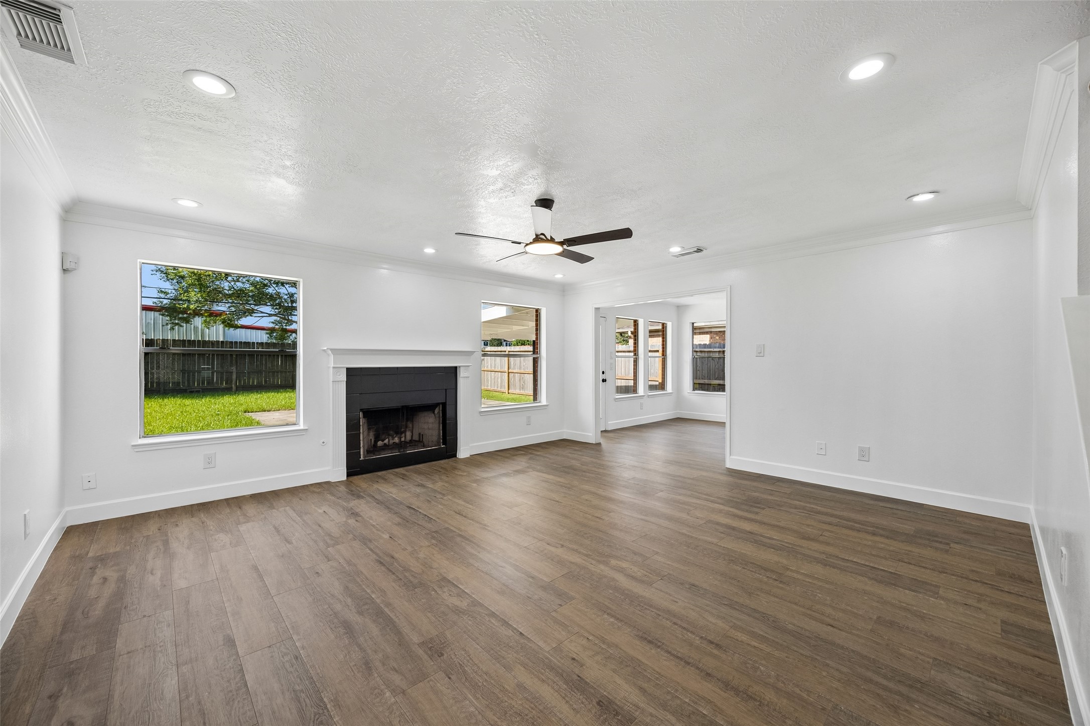 23527 Cansfield Way Property Photo 6