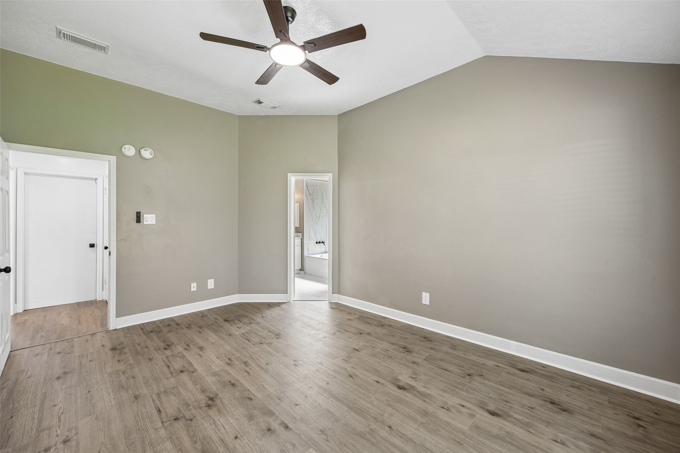 23527 Cansfield Way Property Photo 18