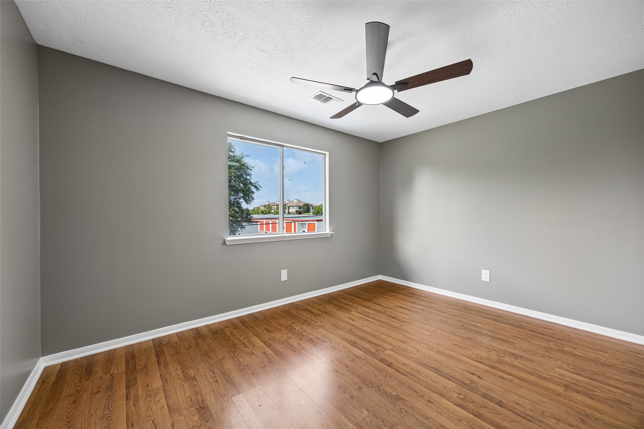 23527 Cansfield Way Property Photo 23
