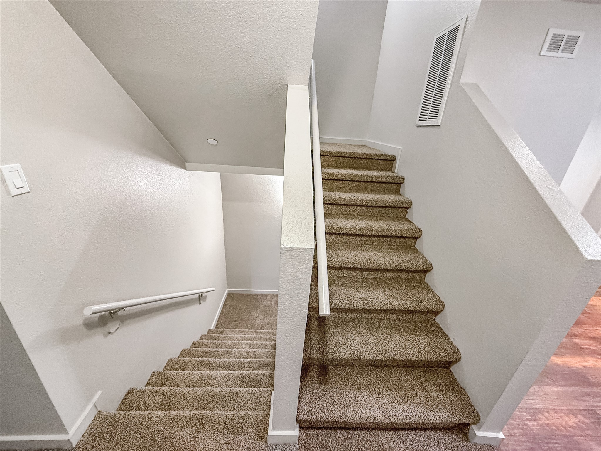 10535 Mills Road 4b Property Photo 20