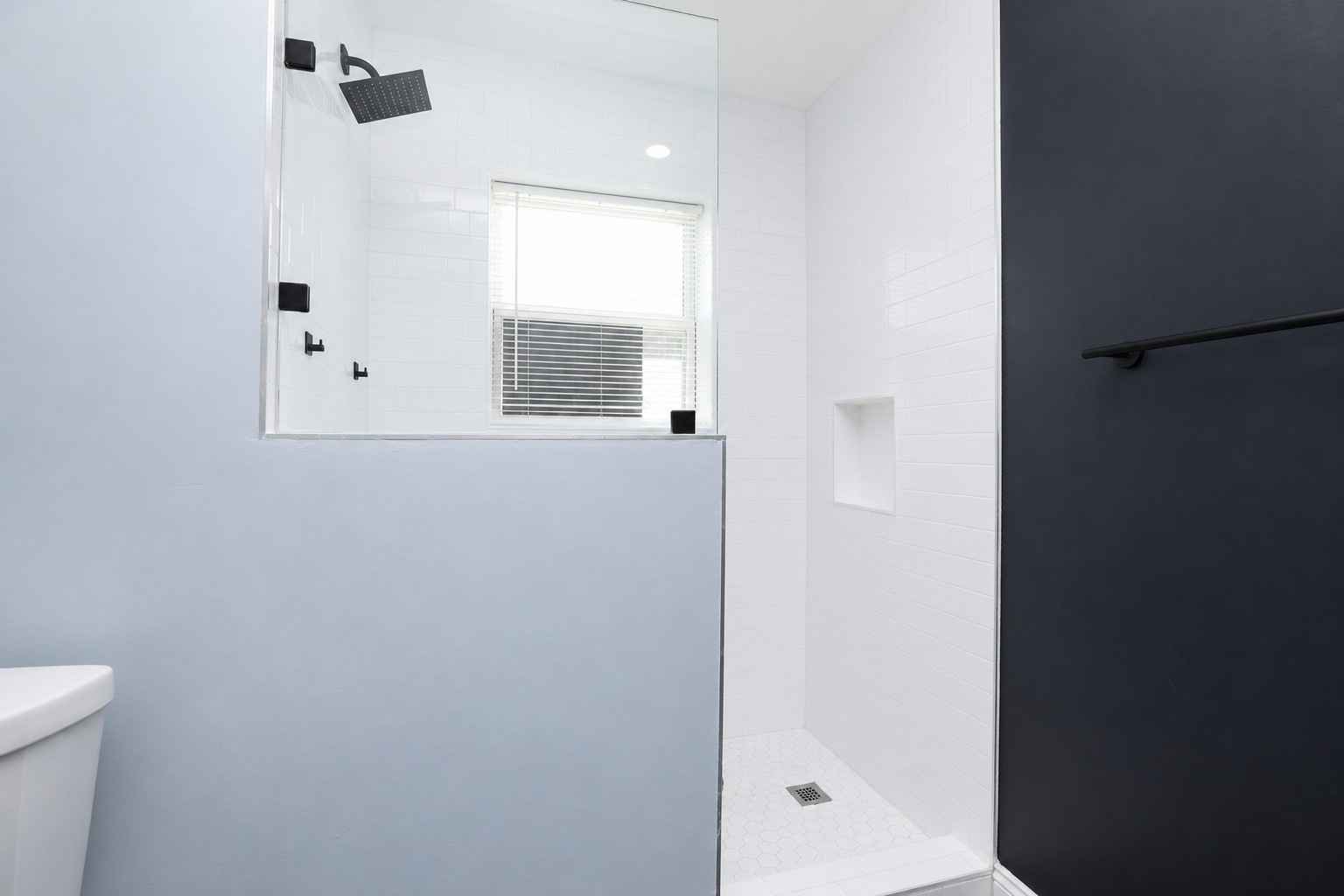 4120 Linn Street E Property Photo 13