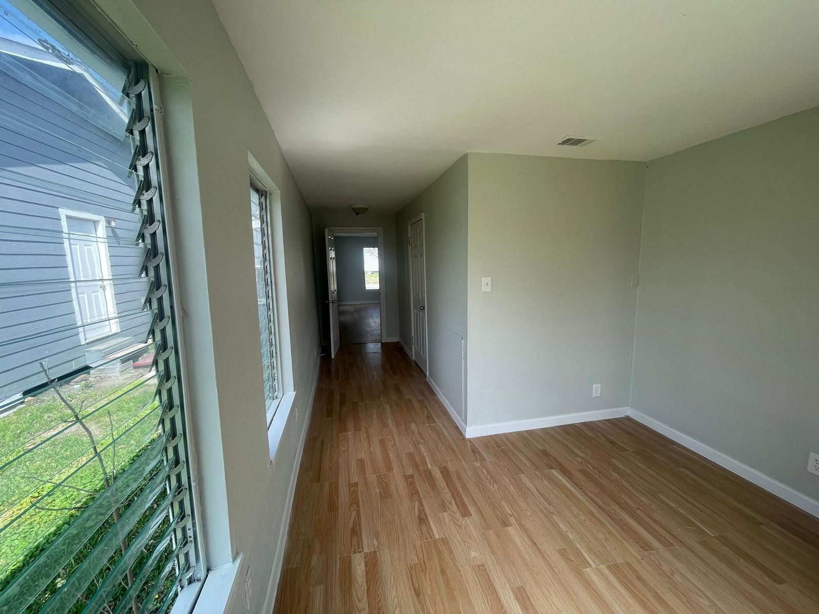 300 S 3rd Street Property Photo 4