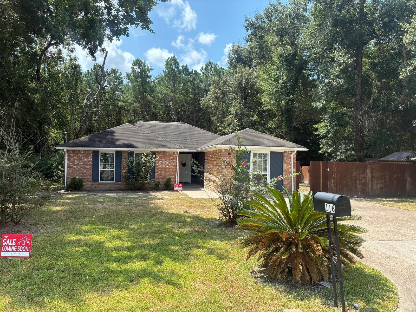 116 Oakmont Drive, Conroe Tx 77301 Property Photo 2