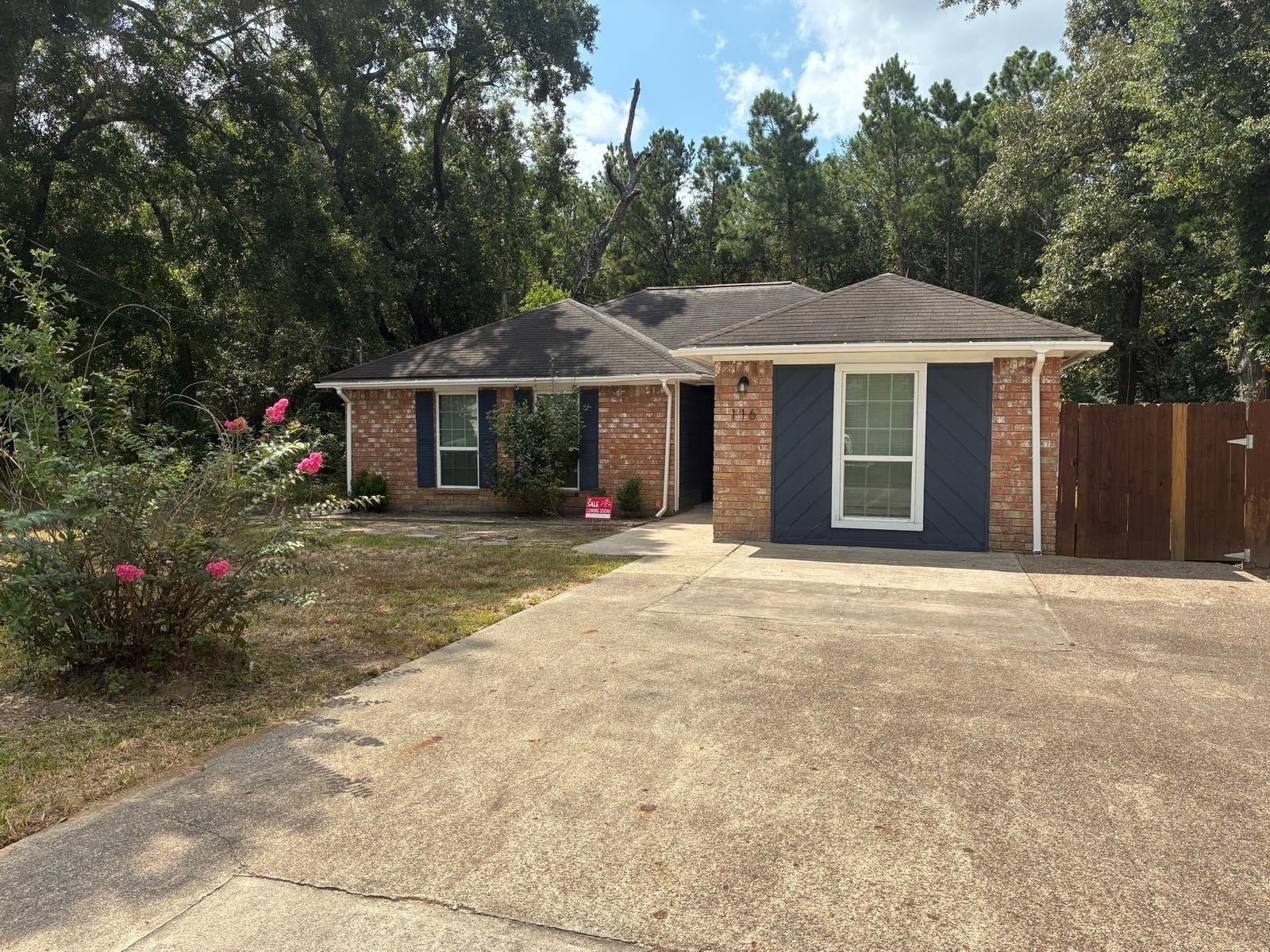 116 Oakmont Drive, Conroe Tx 77301 Property Photo 3